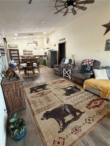 10689 103 Highway, Green Forest, AR 72638