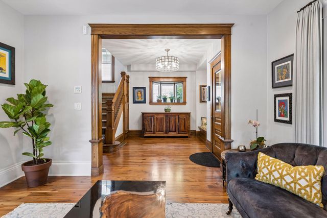 3248 Dupont Avenue S, Minneapolis, MN 55408