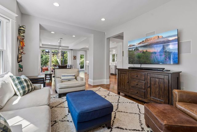 3248 Dupont Avenue S, Minneapolis, MN 55408