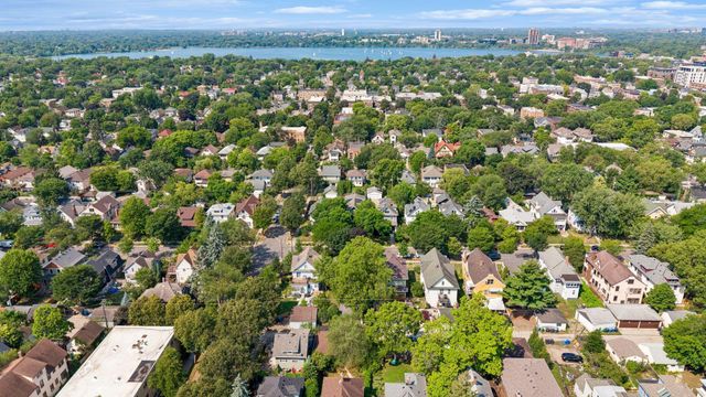 3248 Dupont Avenue S, Minneapolis, MN 55408