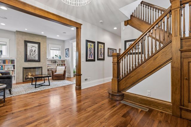 3248 Dupont Avenue S, Minneapolis, MN 55408