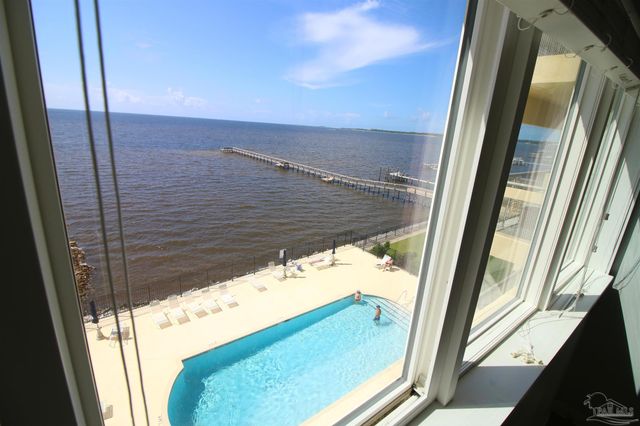 825 Bayshore Dr 407, Pensacola, FL 32507
