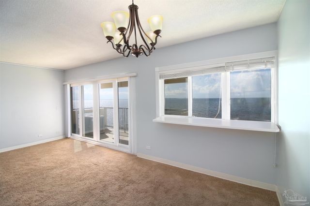 825 Bayshore Dr 407, Pensacola, FL 32507