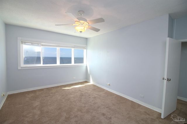 825 Bayshore Dr 407, Pensacola, FL 32507