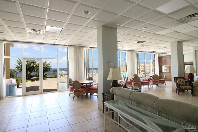825 Bayshore Dr 407, Pensacola, FL 32507
