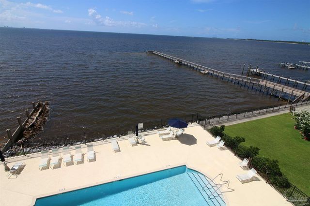 825 Bayshore Dr 407, Pensacola, FL 32507