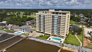 825 Bayshore Dr 407, Pensacola, FL 32507