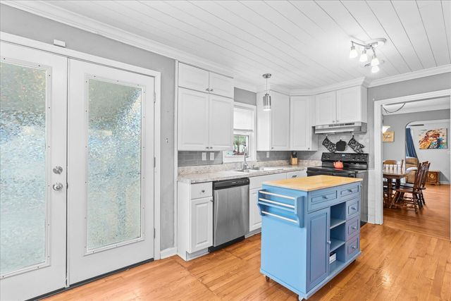 1320 Sewanee Drive, Chattanooga, TN 37412