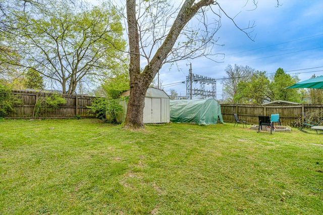 1320 Sewanee Drive, Chattanooga, TN 37412