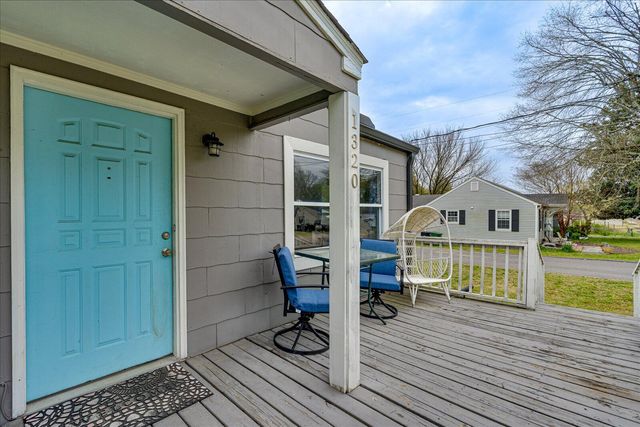 1320 Sewanee Drive, Chattanooga, TN 37412