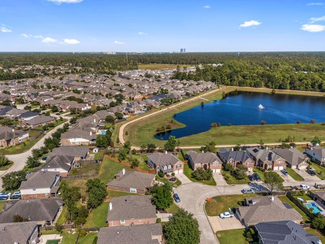 6330 Whistling Pines Drive, Spring, TX 77389