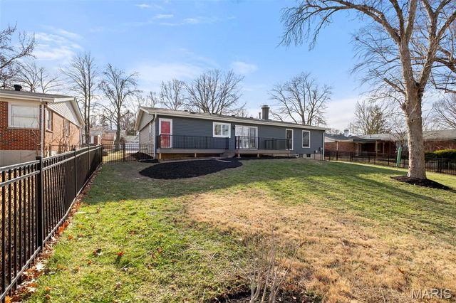 11815 Archerton Drive, Bridgeton, MO 63044