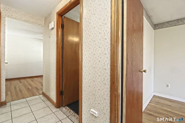 71 Sycaway Street, West Haven, CT 06516