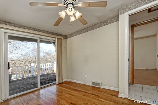 71 Sycaway Street, West Haven, CT 06516