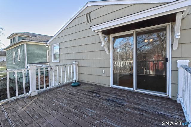 71 Sycaway Street, West Haven, CT 06516