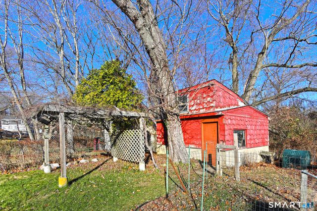 71 Sycaway Street, West Haven, CT 06516