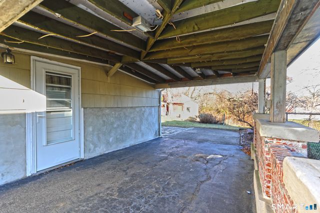 71 Sycaway Street, West Haven, CT 06516