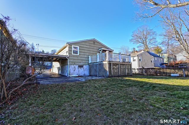 71 Sycaway Street, West Haven, CT 06516