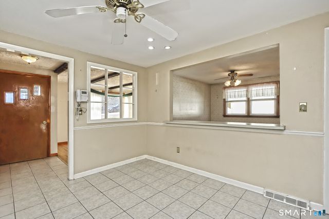 71 Sycaway Street, West Haven, CT 06516