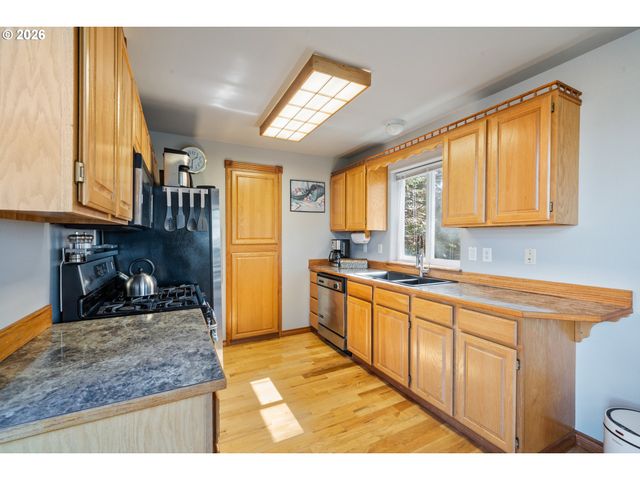 6095 HUCKLEBERRY Ln, Oceanside, OR 97134