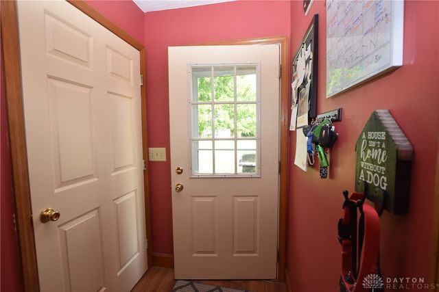 216 4th Street, Christiansburg, OH 43072