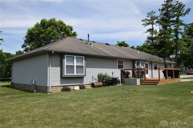 216 4th Street, Christiansburg, OH 43072