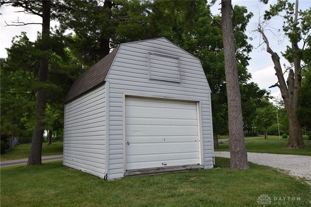 216 4th Street, Christiansburg, OH 43072