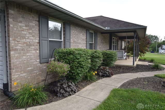 216 4th Street, Christiansburg, OH 43072