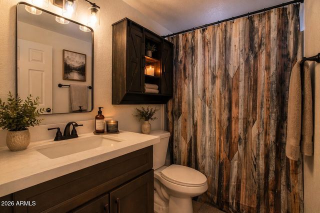 310 N MOUNTAIN VIEW Road, Apache Junction, AZ 85119