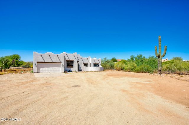 310 N MOUNTAIN VIEW Road, Apache Junction, AZ 85119