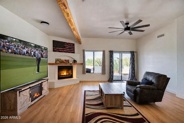 310 N MOUNTAIN VIEW Road, Apache Junction, AZ 85119