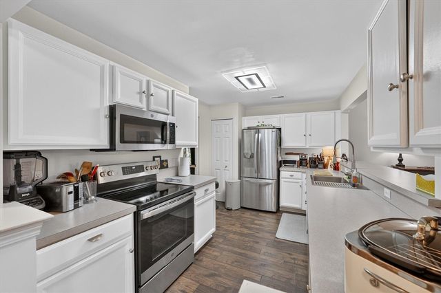 16766 Dover Drive, Northville, MI 48168