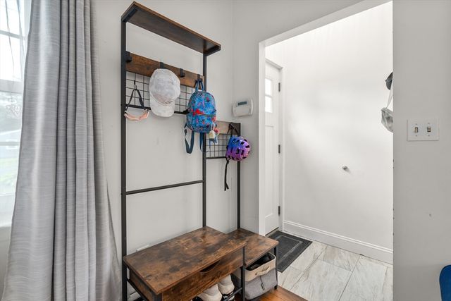 44 Susan Park Way, Uxbridge, MA 01569