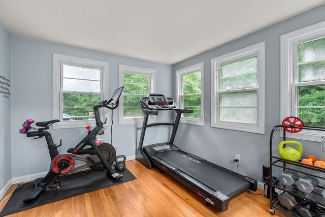44 Susan Park Way, Uxbridge, MA 01569
