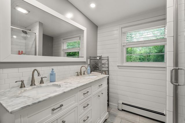 44 Susan Park Way, Uxbridge, MA 01569