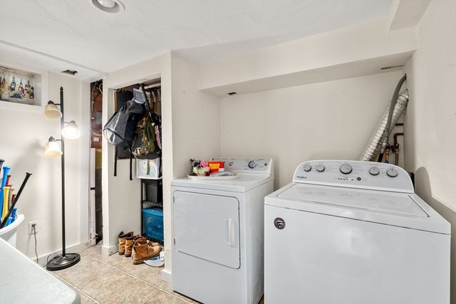 44 Susan Park Way, Uxbridge, MA 01569