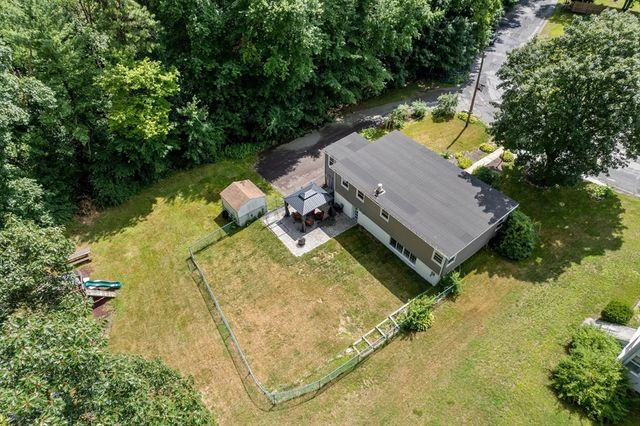 44 Susan Park Way, Uxbridge, MA 01569