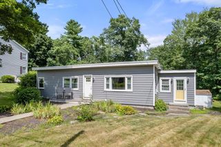 44 Susan Park Way, Uxbridge, MA 01569