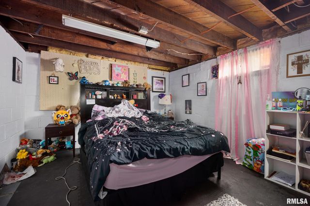 804 W MAYWOOD Avenue, Peoria, IL 61604