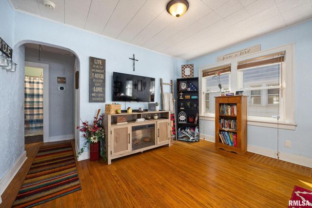 804 W MAYWOOD Avenue, Peoria, IL 61604