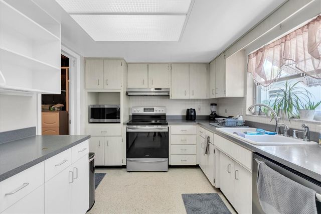 1936 NUGGET DRIVE, Clearwater, FL 33755