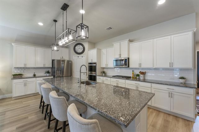 31211 Raleigh Creek Drive, Tomball, TX 77375