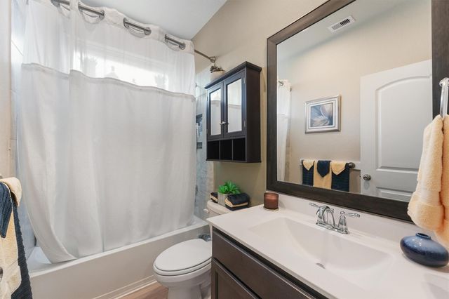 31211 Raleigh Creek Drive, Tomball, TX 77375