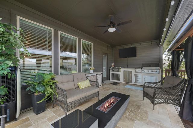 31211 Raleigh Creek Drive, Tomball, TX 77375