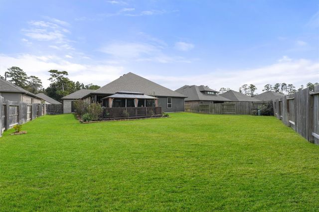 31211 Raleigh Creek Drive, Tomball, TX 77375