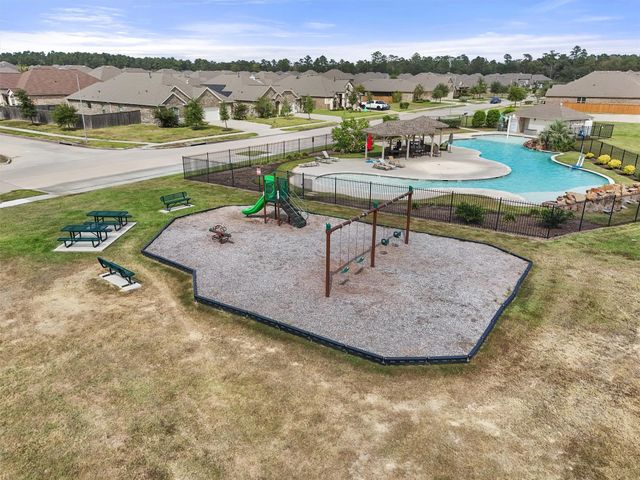 31211 Raleigh Creek Drive, Tomball, TX 77375