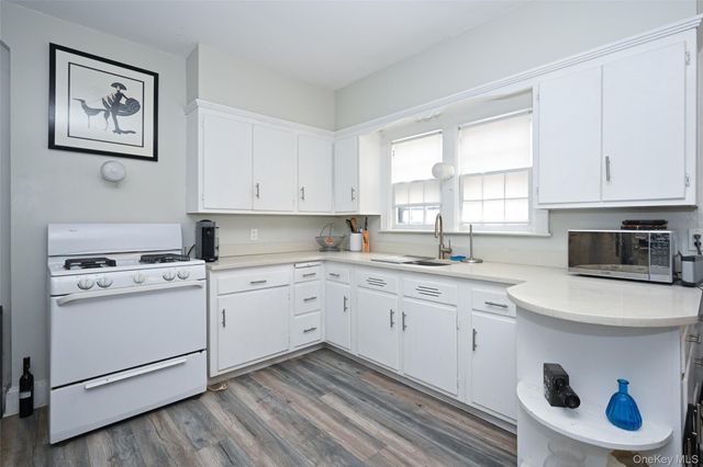 50-24 194th Street, Fresh Meadows, NY 11365