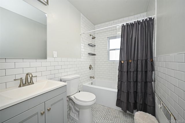 50-24 194th Street, Fresh Meadows, NY 11365