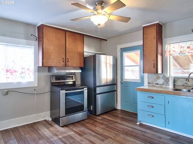 1115 Ne HEMBREE St, Mc Minnville, OR 97128