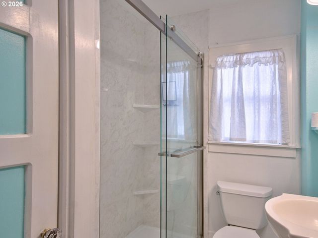 1115 Ne HEMBREE St, Mc Minnville, OR 97128